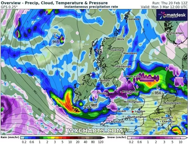 英国降雪地图显示,在一周内,只有两个地区将遭遇“每小时5厘米”的暴雪