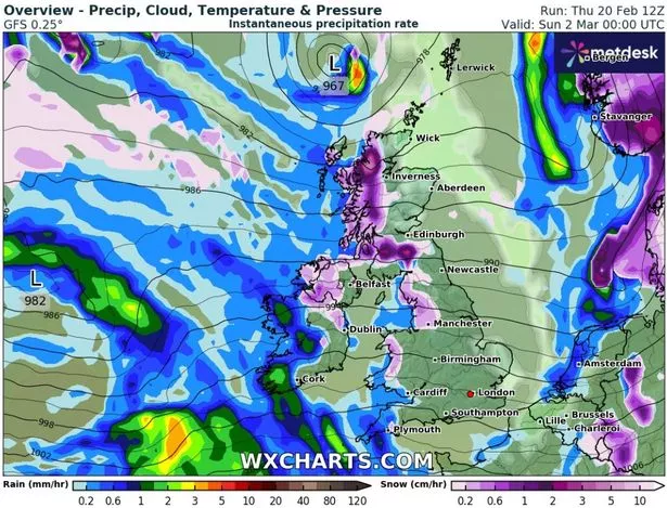 英国降雪地图显示，在一周内，只有两个地区将遭遇“每小时5厘米”的暴雪