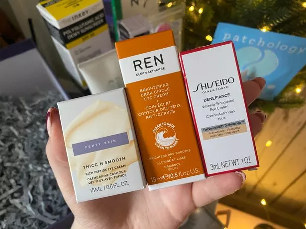 Boots美容盒为我从Elemis、no . 7、Fenty等品牌的奢侈袜子填充物上节省了350多英镑