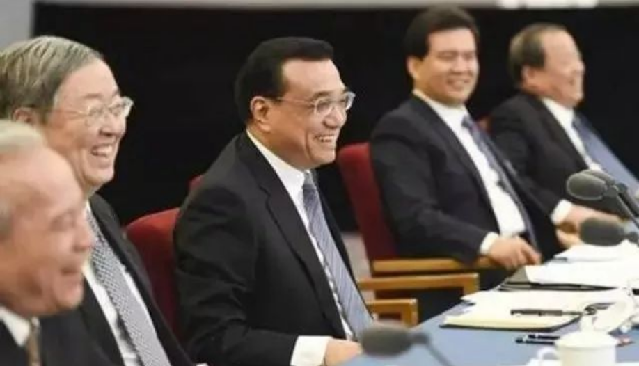 检察官传唤科索沃总理，他的支持者说这是出于政治动机