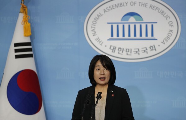 韩国法院裁定前议员滥用性奴受害者基金罪名成立