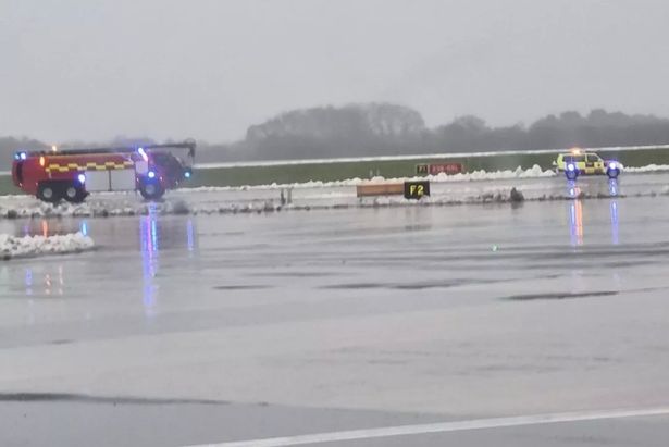 突发新闻：Jet2航班从英国机场起飞后宣布空中紧急情况并备降